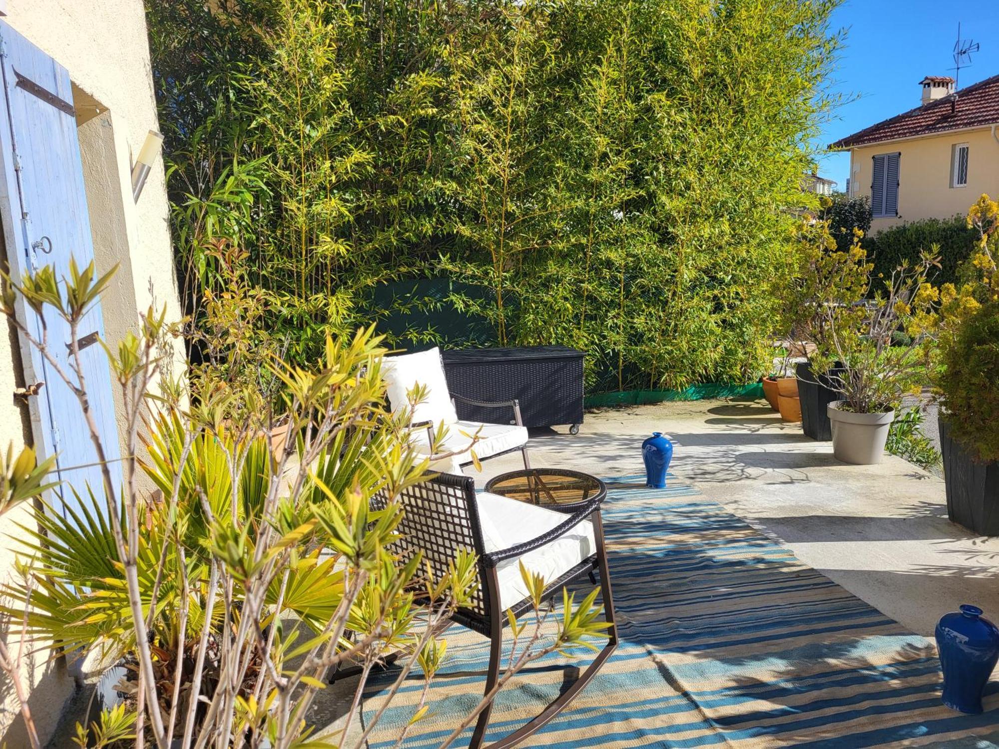 Studio Independant Avec Terrasse A Juan Les Pins Antibes Exterior photo